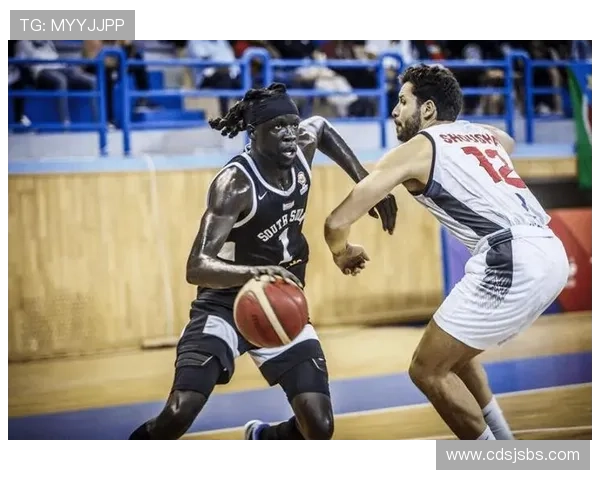 卡利亚里中路渗透战术持续提升，备战主场迎战劲敌力争胜利