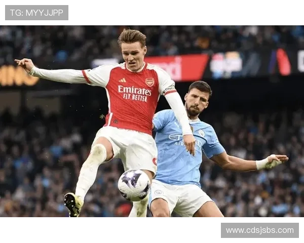 厄德高对阵曼城与利物浦的强强对话表现解析